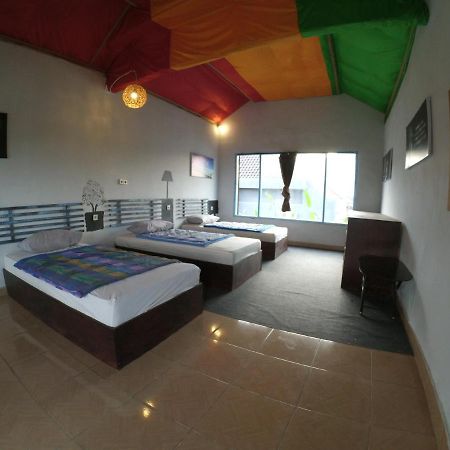 Local Hostel Amed Buitenkant foto