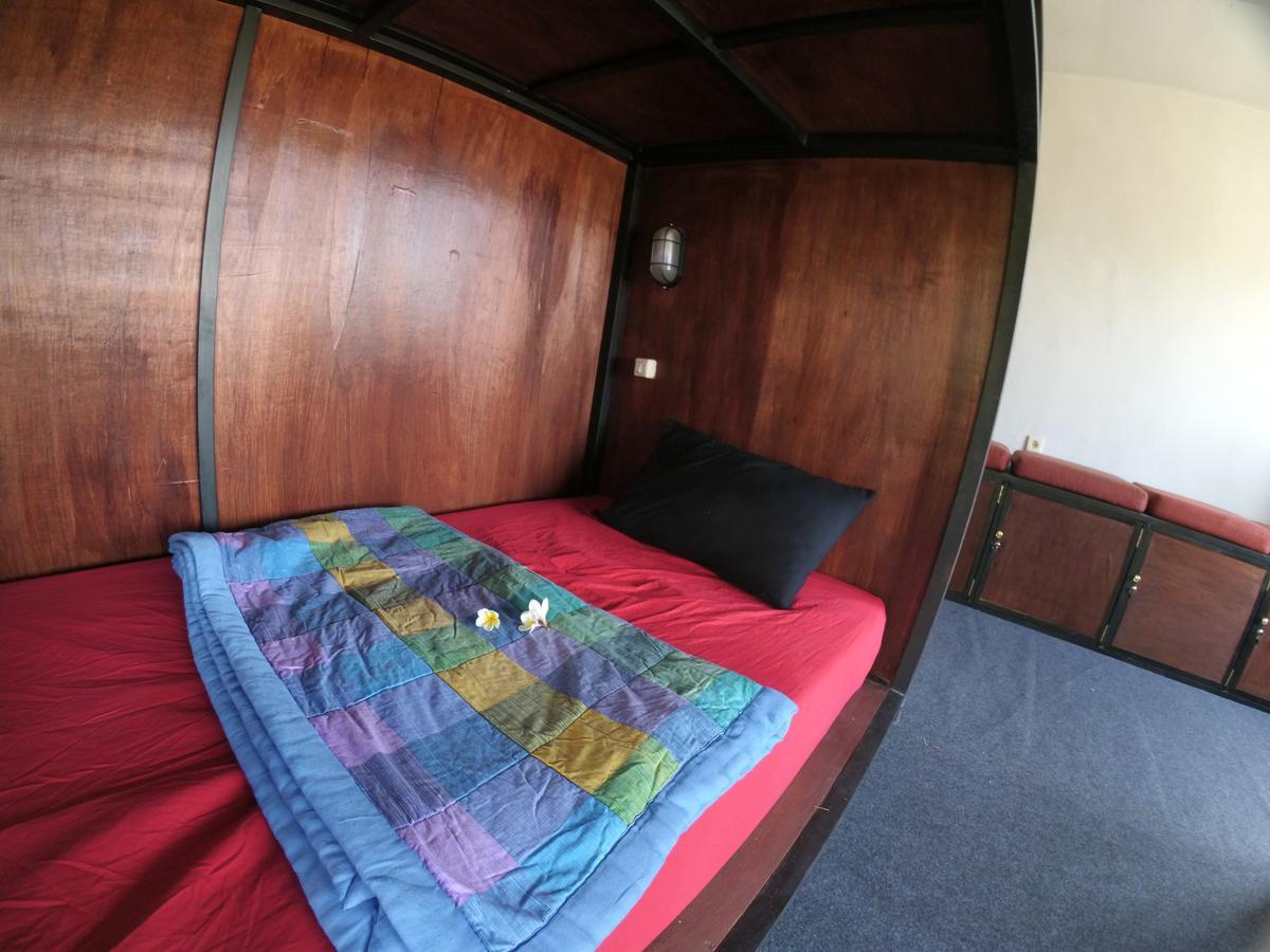 Local Hostel Amed Buitenkant foto