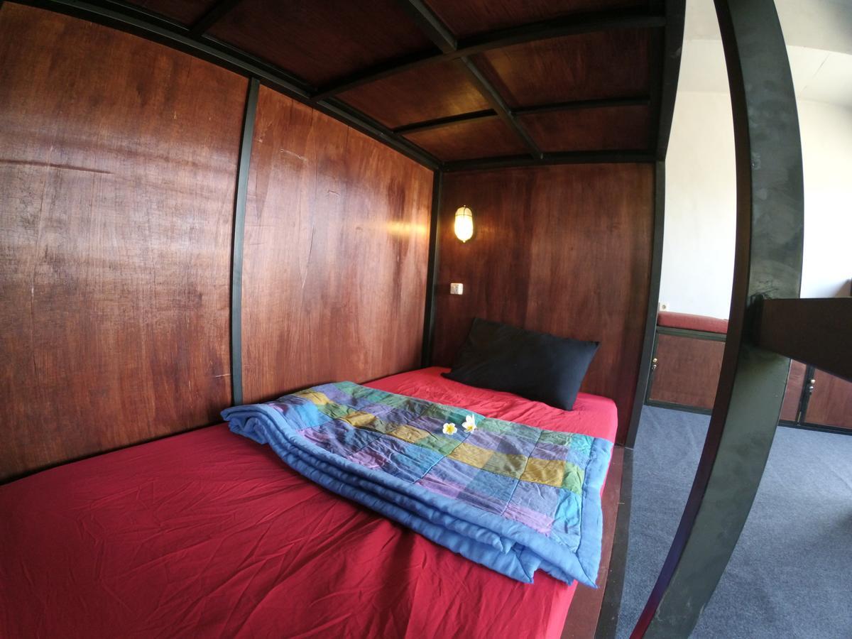 Local Hostel Amed Buitenkant foto